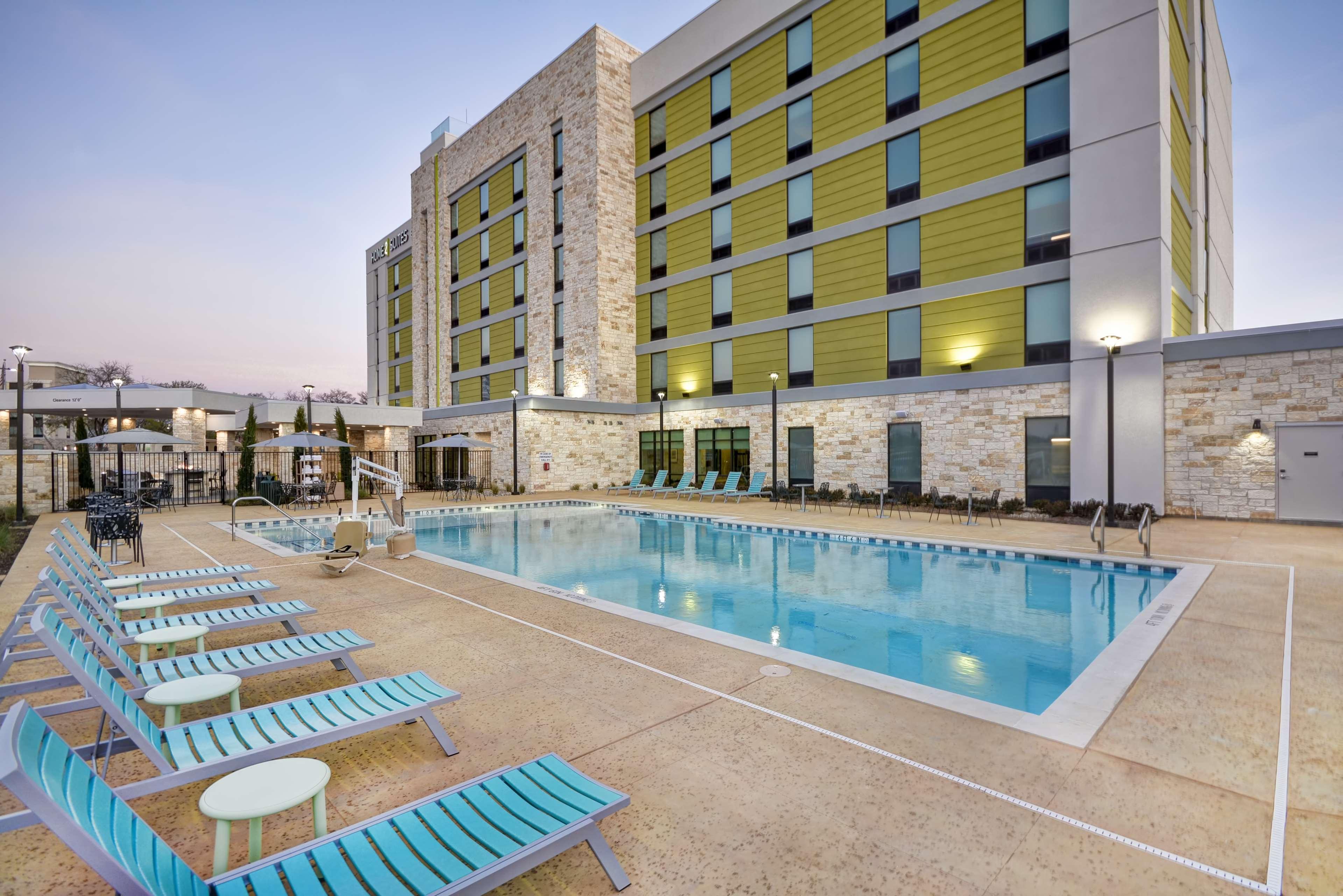 Home2 Suites Plano Legacy West Luaran gambar