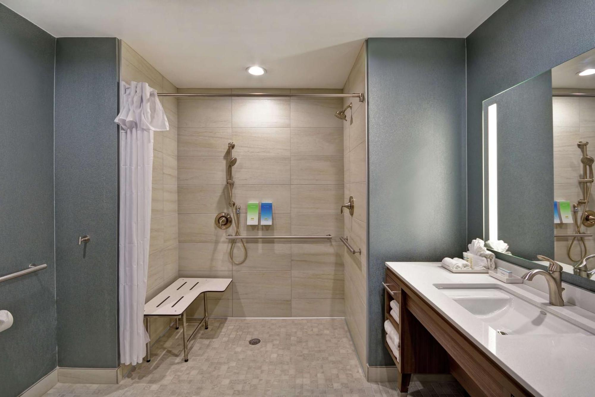 Home2 Suites Plano Legacy West Luaran gambar
